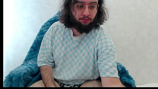 eren jaeger2000 online show from June 10, 2026, 2:57 am