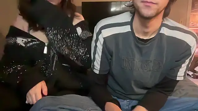 chaton blanche online show from November 26, 2025, 2:17 pm