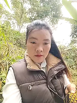 meomeo-00 online show from December 21, 2025, 3:08 am