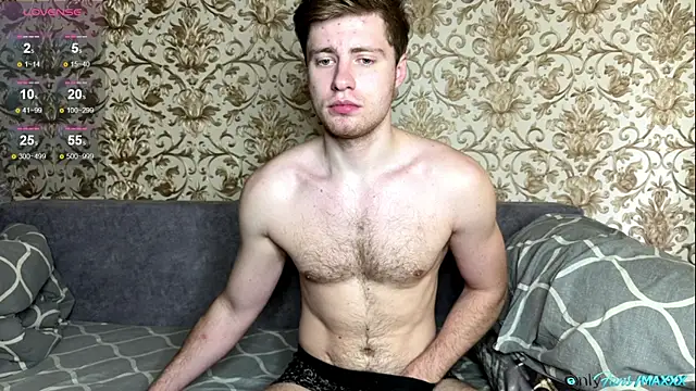 Maxhornyblondieman online show from May 17, 2026, 8:36 am