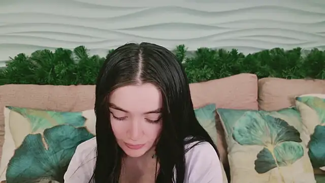 Snapshot of SexyEileen- chatting on December 4, 2025, 12:37 pm SexyEileen- online show from December 4, 2025, 12:37 pm