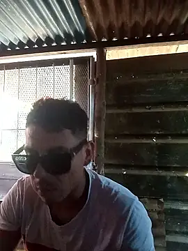 Snapshot of juunioreest chatting on January 7, 2026, 9:42 pm juunioreest online show from January 7, 2026, 9:42 pm