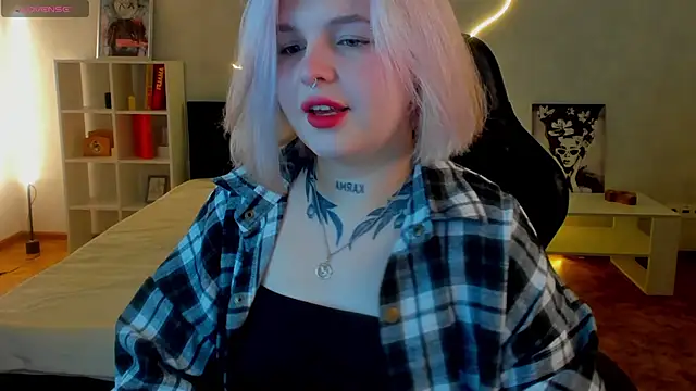 shadow  purrr online show from November 22, 2025, 1:37 am