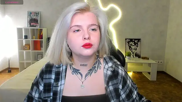 shadow  purrr online show from December 15, 2025, 1:11 am