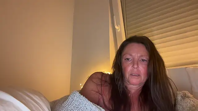 Snapshot of AnnaSophiaX chatting on December 3, 2025, 7:46 pm AnnaSophiaX online show from December 3, 2025, 7:46 pm