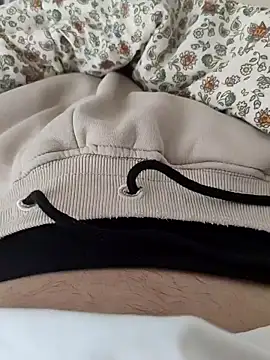 berkkderlerr online show from April 11, 2026, 11:58 am