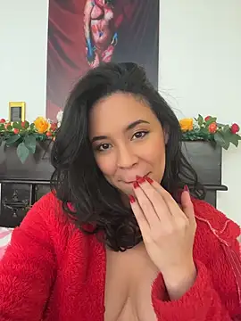 Esmerald 1111 online show from June 3, 2026, 3:17 pm