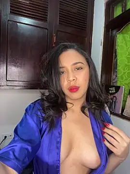 Esmerald 1111 online show from April 3, 2026, 8:32 am