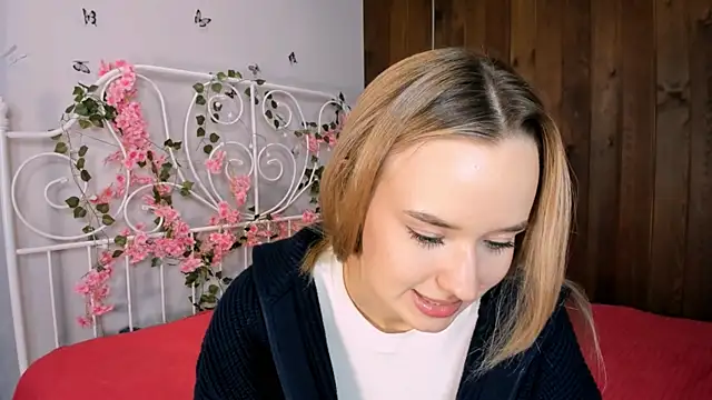 KristleKirst online show from November 20, 2025, 1:12 pm