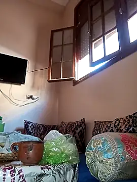 fati35flou online show from March 26, 2026, 2:15 pm