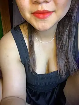 Sunset-yll online show from April 7, 2026, 8:54 pm