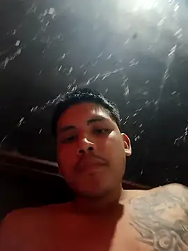 Snapshot of Laz127281 chatting on November 18, 2025, 4:38 am Laz127281 online show from November 18, 2025, 4:38 am