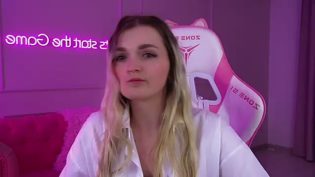 AnnyRaii online show from February 20, 2026, 6:21 pm