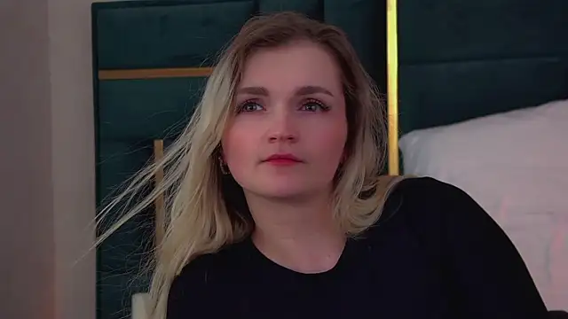 AnnyRaii online show from February 21, 2026, 6:32 pm