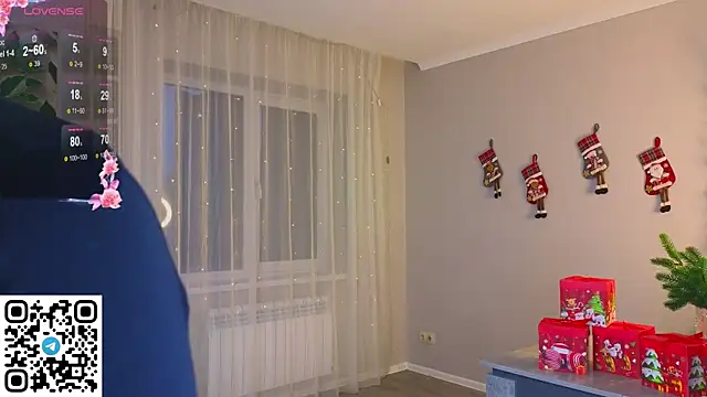 UmbraVelour online show from December 18, 2025, 1:37 pm