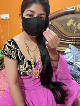 cutestpearl online show from March 29, 2026, 6:53 pm