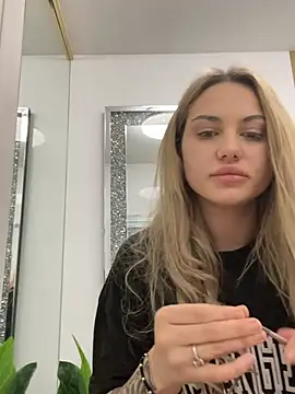 Chloe GraceeX online show from February 11, 2026, 6:19 pm