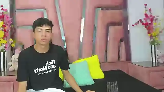 Snapshot of AdmedThot chatting on November 19, 2025, 3:28 am AdmedThot online show from November 19, 2025, 3:28 am