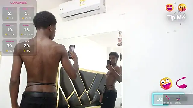 NoahJhonson69 online show from March 29, 2026, 11:56 am