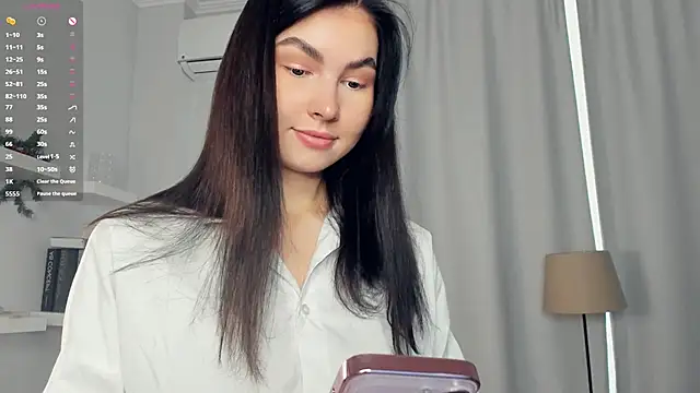 Snapshot of FeliciaKogen chatting on February 25, 2026, 7:19 am FeliciaKogen online show from February 25, 2026, 7:19 am