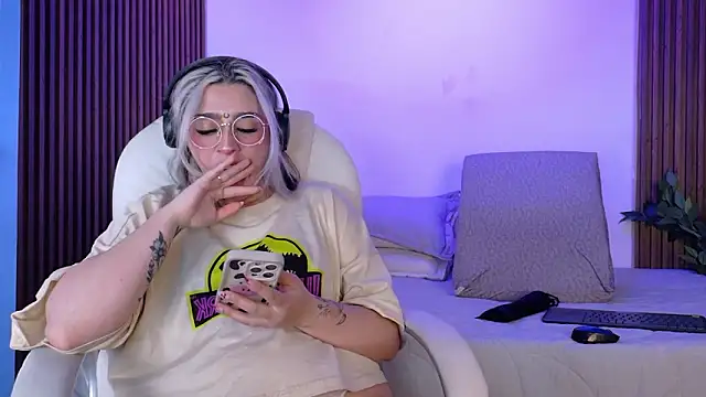 GabyRose9 online show from February 12, 2026, 7:57 pm