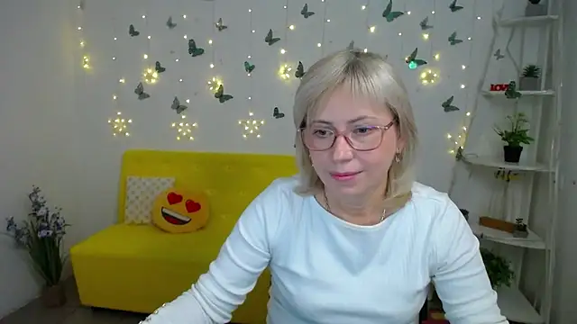 LaurenWishy online show from March 9, 2026, 6:06 am