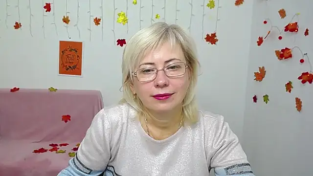 LaurenWishy online show from December 2, 2025, 6:15 am