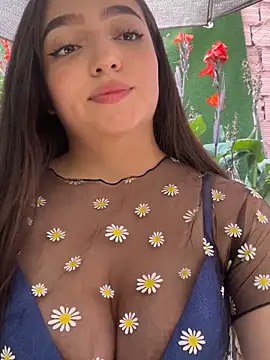 Juanita Rojas online show from December 3, 2025, 6:29 pm