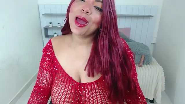 Ivonny Hot online show from June 30, 2026, 5:13 pm