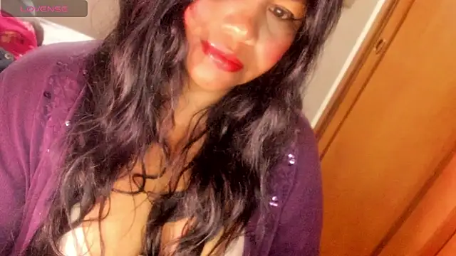 Snapshot of ebonycamelia chatting on July 25, 2026, 9:50 am ebonycamelia online show from July 25, 2026, 9:50 am