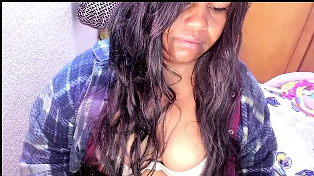 Snapshot of ebonycamelia chatting on February 18, 2026, 8:55 am ebonycamelia online show from February 18, 2026, 8:55 am