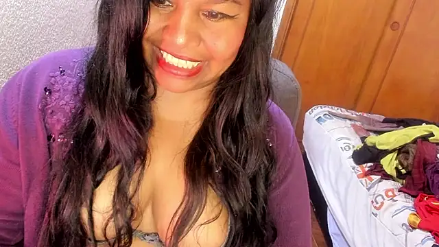 Snapshot of ebonycamelia chatting on April 27, 2026, 6:06 pm ebonycamelia online show from April 27, 2026, 6:06 pm