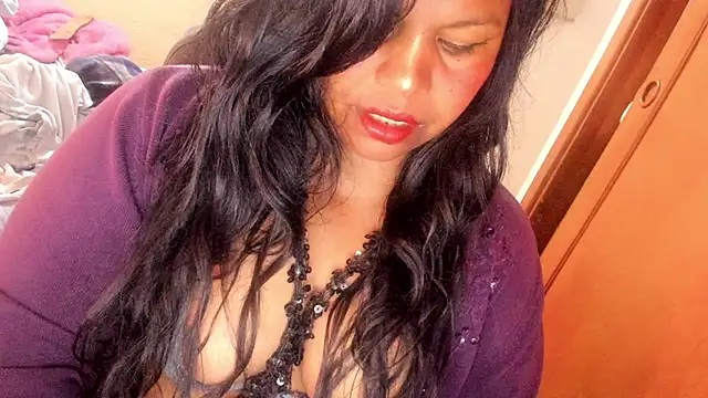 Snapshot of ebonycamelia chatting on June 13, 2026, 6:06 pm ebonycamelia online show from June 13, 2026, 6:06 pm