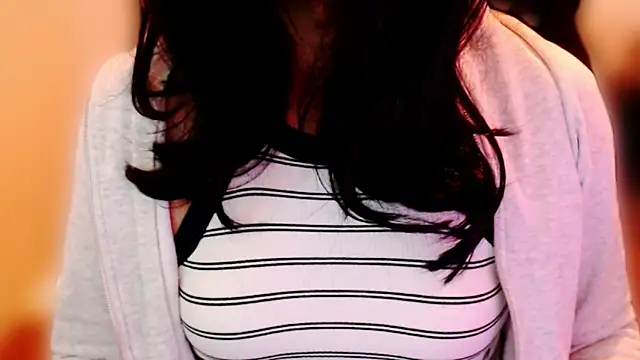 Snapshot of desi_girly chatting on November 19, 2025, 4:56 am desi girly online show from November 19, 2025, 4:56 am