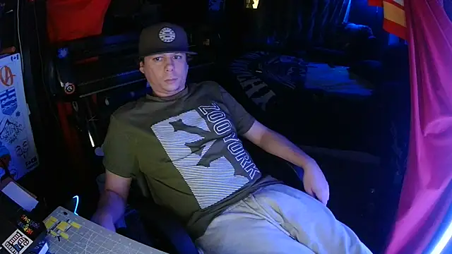 Bowerboi online show from November 25, 2025, 1:39 am