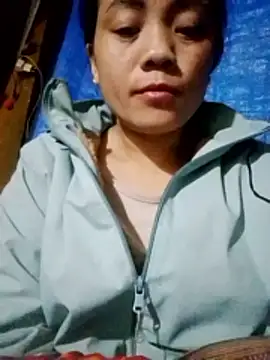 bela-hayes online show from December 1, 2025, 2:23 am