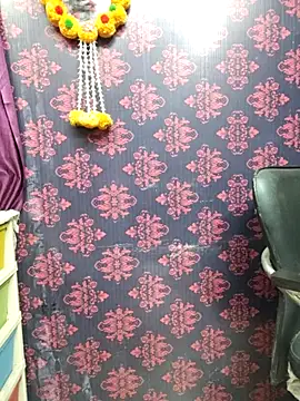 Cute Lucky online show from December 21, 2025, 11:23 am