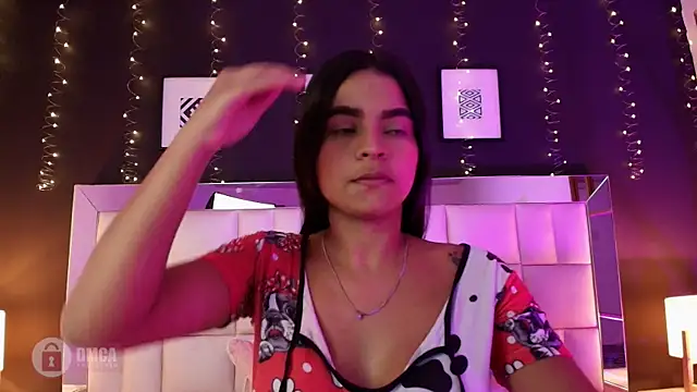 Snapshot of liana_allen chatting on November 19, 2025, 2:28 pm liana allen online show from November 19, 2025, 2:28 pm