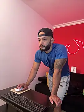 Snapshot of Mike_savage3 chatting on February 11, 2026, 12:16 pm Mike savage3 online show from February 11, 2026, 12:16 pm