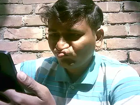 Snapshot of handsome12345_ chatting on January 17, 2026, 5:11 am handsome12345 online show from January 17, 2026, 5:11 am