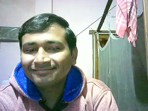 handsome12345  online show from December 23, 2025, 3:06 am