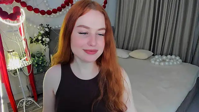 Snapshot of AirySilhouette chatting on April 10, 2026, 7:21 pm AirySilhouette online show from April 10, 2026, 7:21 pm