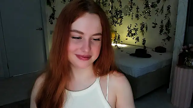 Snapshot of AirySilhouette chatting on April 14, 2026, 10:09 am AirySilhouette online show from April 14, 2026, 10:09 am