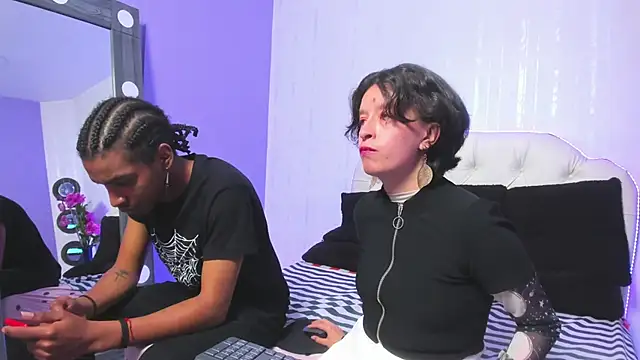 CoralAndOcean  online show from December 15, 2025, 6:03 pm