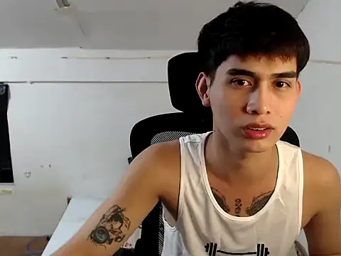 DecentGUy04 online show from November 20, 2025, 5:57 pm