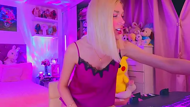 MadamBarbiee online show from March 3, 2026, 12:28 am