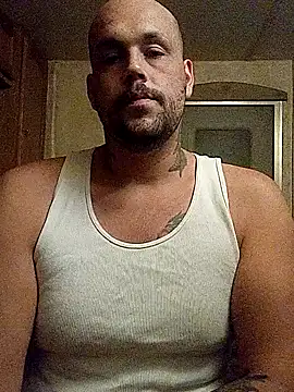 BigriskDaddy92 online show from December 3, 2025, 3:40 am