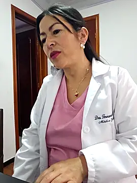 JustSamantha  online show from December 18, 2025, 12:09 pm