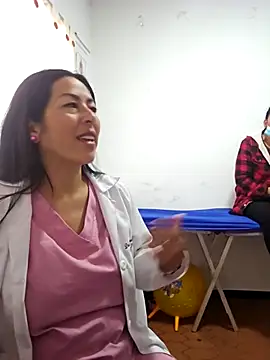 JustSamantha  online show from April 21, 2026, 12:12 pm