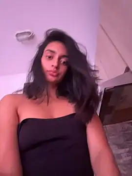 Snapshot of DaliaNix chatting on January 15, 2026, 8:01 pm DaliaNix online show from January 15, 2026, 8:01 pm